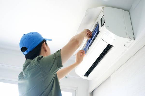 Best Practices for Hiring Hyde Park HVAC Contractors